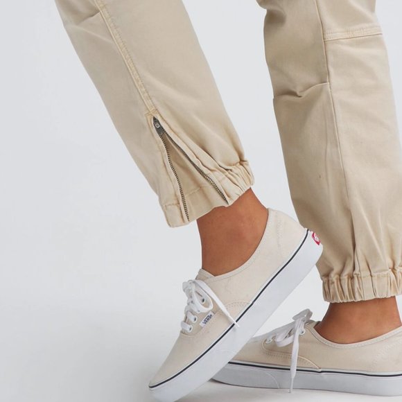 Basin + Range Cotton Jogger Pants - Picture 5 of 6